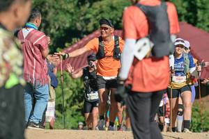 BIB: 
                            <button type="button" onclick="openModal(26695633)" class="btn btn-primary btn-sm float-right btn-popup" data-toggle="modal" data-target=".modal-high-quality">
                        <i class="fas fa-shopping-cart"></i> Add to Cart
                    </button>
                                            <button type="button" onclick="isThisMe(26695633, true)" class="btn btn-success btn-sm float-right btn-popup btn-isme hidden" data-toggle="tooltip" data-placement="bottom" title="นี่คือรูปของคุณใช่ไหม คลิกที่นี่เพื่อเอาเข้าอัลบั้ม">
                        <i class="fas fa-plus"></i> Add to album
                    </button>
                    <button type="button" onclick="isThisMe(26695633, false)" class="btn btn-warning btn-sm float-right btn-popup btn-isnotme hidden">
                        <i class="fas fa-ban"></i> Remove from album
                    </button>